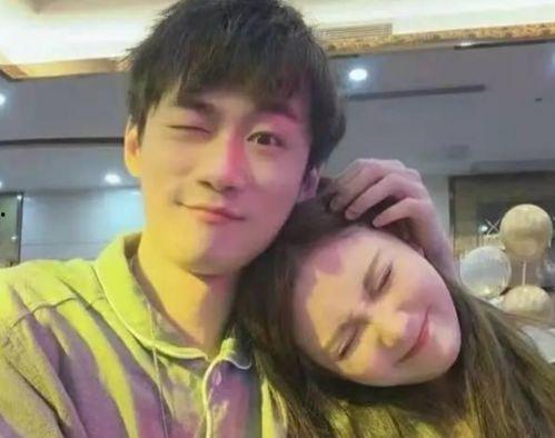 近期热门吃瓜事件女朋友,揭秘近期热门吃瓜事件背后的真相