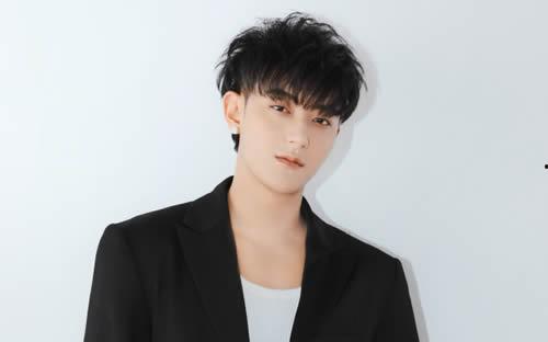 吃瓜热门事件明星是谁,吃瓜热门事件聚焦哪位明星？
