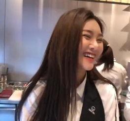明明星网红直播,揭秘网红经济背后的秘密
