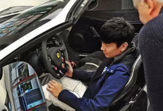 明星网红物资车,爱心传递温暖人间