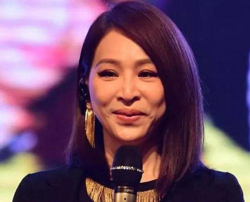 明星网红打的耳洞,时尚潮流的个性演绎