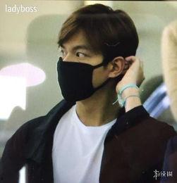 男明星网红口罩,揭秘男明星网红的时尚风采