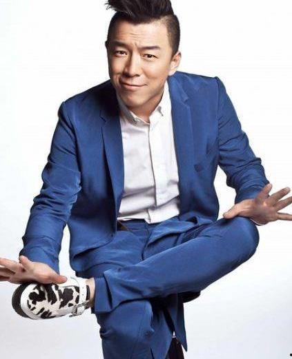 明星网红去看刘德华